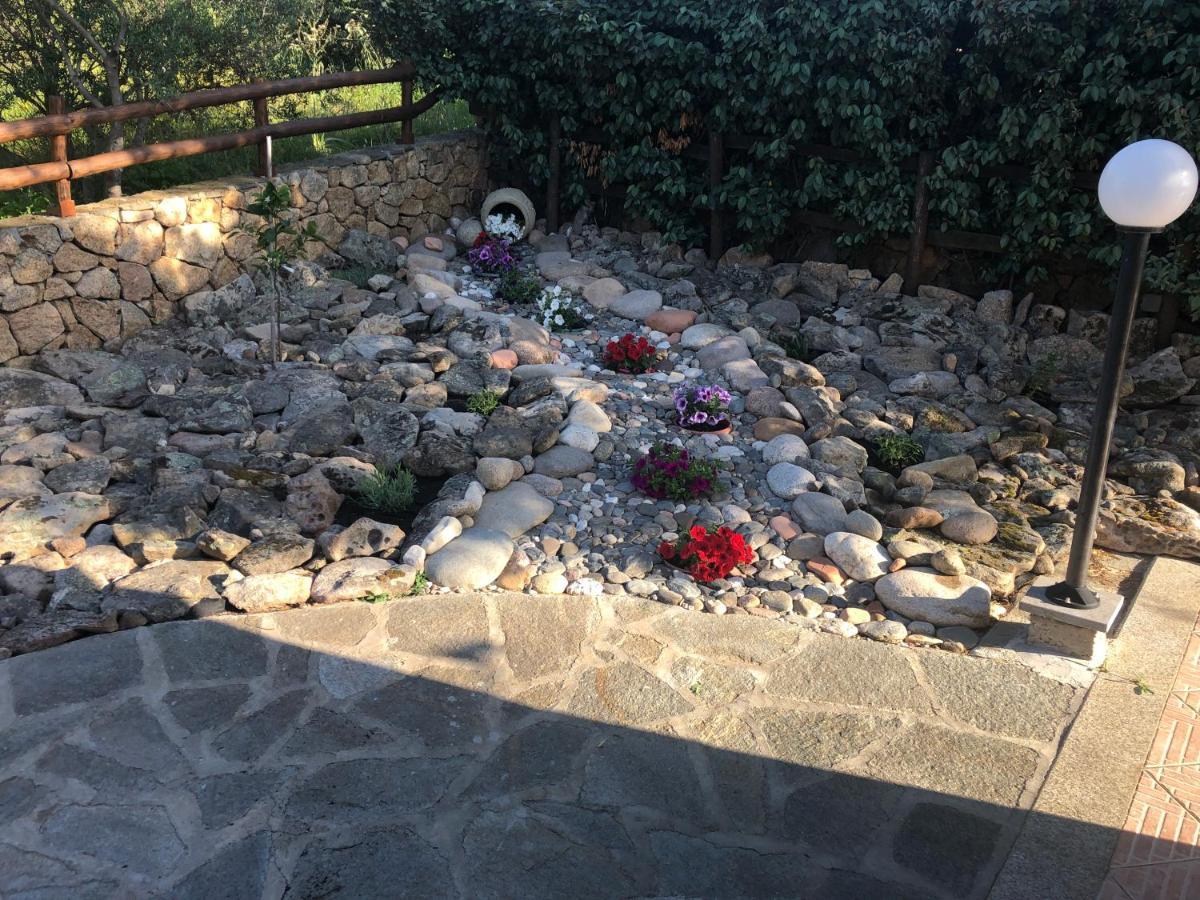 Villa Peonia บูโดนี ภายนอก รูปภาพ